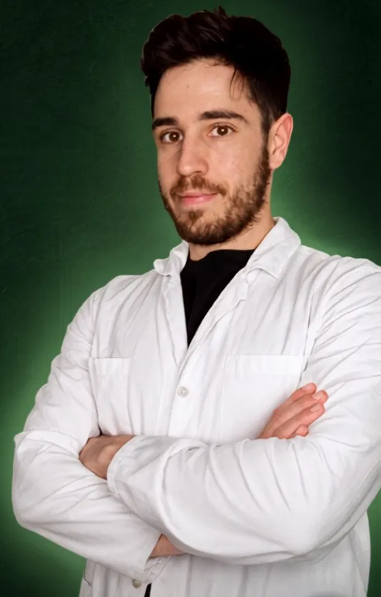 Il Dott. Giuseppe Parasporo in camice